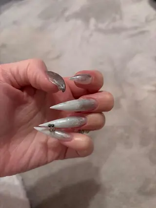 ロング Dark Honey Ivyのネイルデザイン