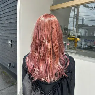 カラー 小林 愛弥のヘアスタイル