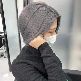 ショート カラー シールエクステ特化 ハイトーン、NANAのヘアスタイル
