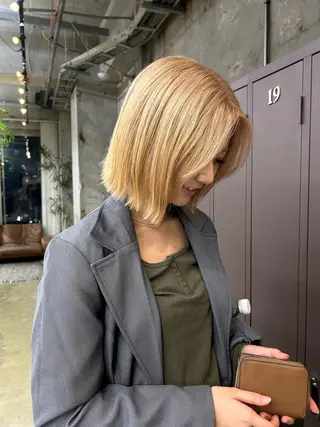 ミディアム カラー 伊藤ほのか /パーマ/ショートのヘアスタイル