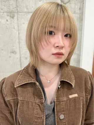ショート 切りっぱなしボブ/ デザインカラー店長のヘアスタイル