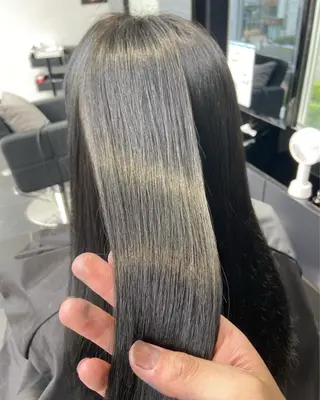 ロング カラー パーマ salowin神戸三宮suite所属・工藤 貫多のヘアスタイル