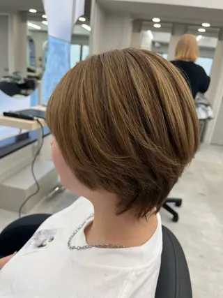 ショート カラー michiru 【EIGHT 札幌】のヘアスタイル