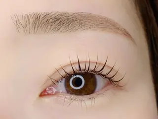 マツエク・マツパ アイフラッシュ京阪百貨店くずはモール店所属・北脇 愛望のマツエク・マツパデザイン