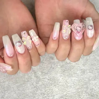 ネイル crestnail所属・小林 束紗のネイルデザイン