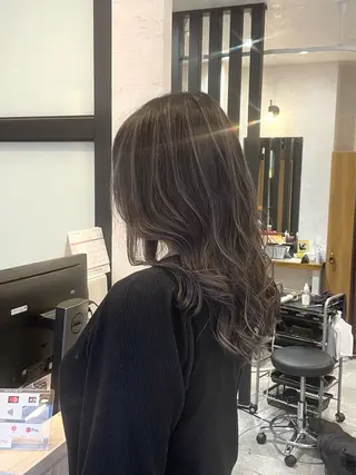 ミディアム lucca by jb 行徳所属・✂️関川 恭平のヘアスタイル