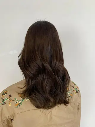 セミロング 山中 かりんのヘアスタイル
