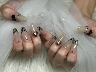 ネイル SOARE🤍 🤍のネイルデザイン