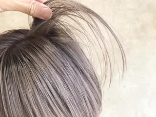 ショート カラー 顔周りレイヤー/韓国 ブリーチminamiのヘアスタイル