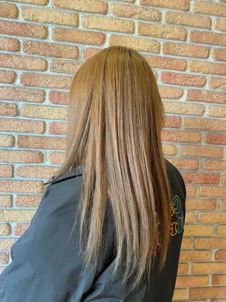 ロング カラー 林 美佑のヘアスタイル