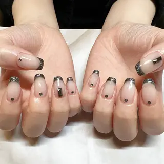 セミロング 渋谷　Laugh 8301のネイルデザイン