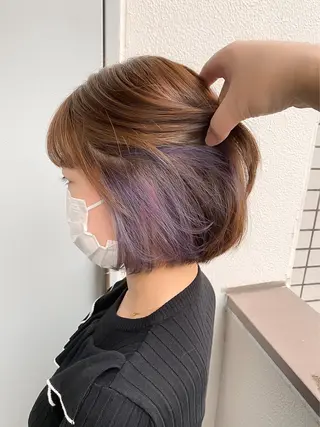 ショート カラー 僕なら縮毛矯正してて もブリーチできますのヘアスタイル