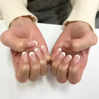 ネイル Nail&Beaut yコルン　SARAのネイルデザイン