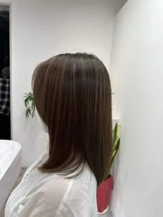 セミロング ere hair salonのヘアスタイル