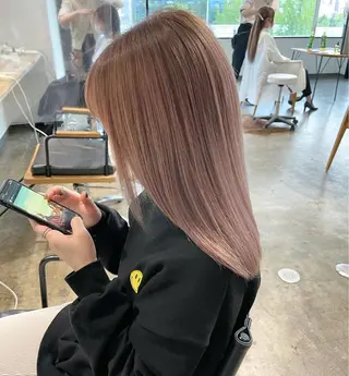 セミロング カラー ✨艶ブリーチカラー ✨四ノ宮裕己のヘアスタイル