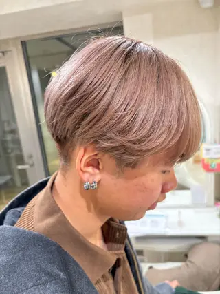 メンズ 一目惚れ艶ハイトーン バンド/しほ🪄のヘアスタイル