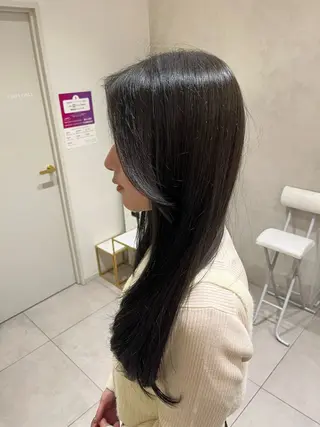 ロング カラー 似合わせレイヤー/ 透明感カラーのヘアスタイル