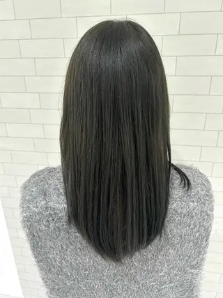 ミディアム カラー スパイキーショート／ パーマ平松秀門のヘアスタイル