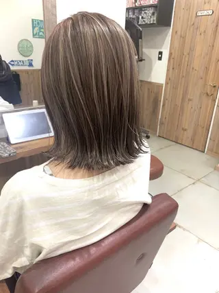 ショート カラー hair design NORM所属・吉田裕太/ハイライト ダブルカラーのヘアスタイル