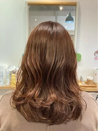 セミロング カラー en't所属・【女性指名No.1】 西口直子のヘアスタイル