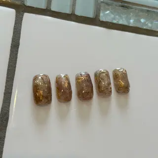 ネイル nail atelier hiton所属・nailist 朱音のネイルデザイン