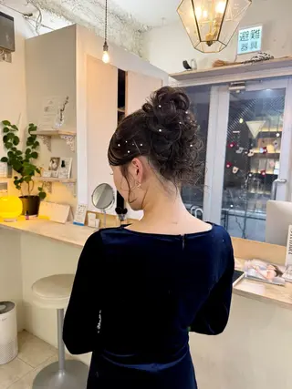 ロング Maho/海外 レイヤー/ハイトーンのヘアスタイル