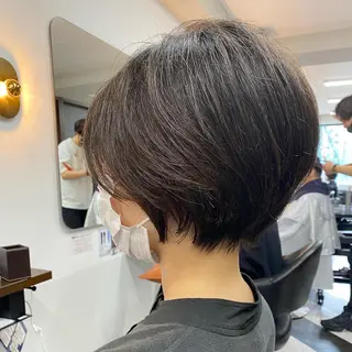 ショート 美髪に人生を賭けた 白髪と癖毛特化美容師のヘアスタイル