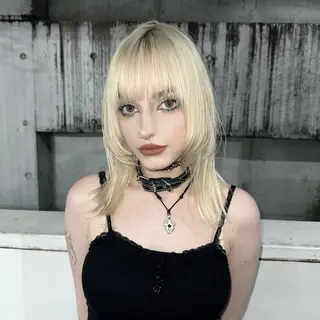 ミディアム カラー ハイトーン/ウルフ /エクステ/ましろのヘアスタイル