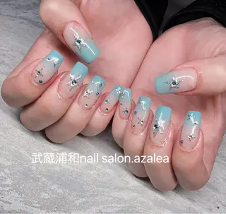 ネイル R inのネイルデザイン