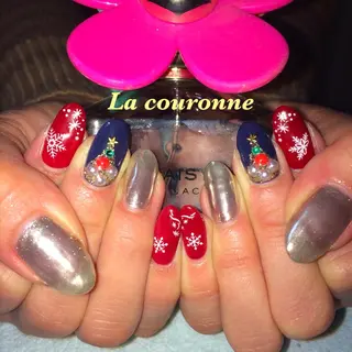 ネイル Lacouronne NATSUMIのネイルデザイン