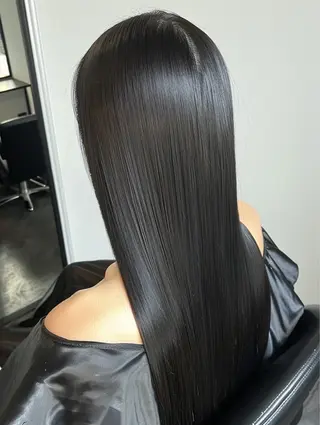 ロング ミルクティーベージュ 山本勝志のヘアスタイル