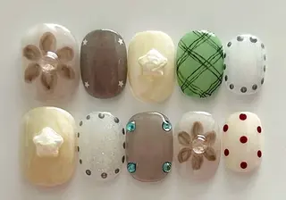 ネイル 高木 維麗絲のネイルデザイン