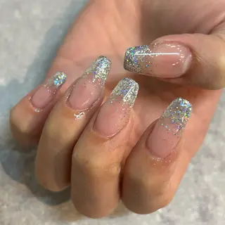 ネイル EmaNail 🧸Momokaのネイルデザイン