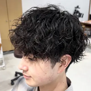 ショート レイヤーカット/ 堺 健人のヘアスタイル