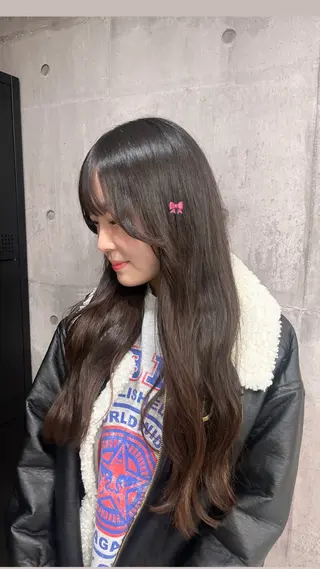 ロング ハイトーン/ゆるふわ 🎨𖥔ׁTOMO♡のヘアスタイル