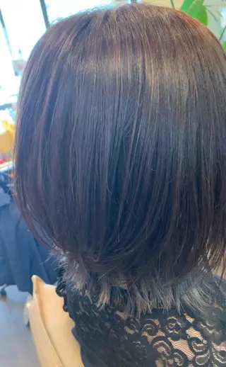 ミディアム カラー coupe ciseauxのヘアスタイル