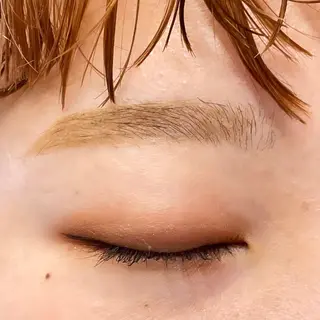 アイブロウ デザインパーマ/ 艶カラー/ボブのヘアスタイル