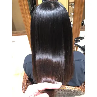 ミディアム カラー KIZU 髪質改善 怪談を語る美容師のヘアスタイル