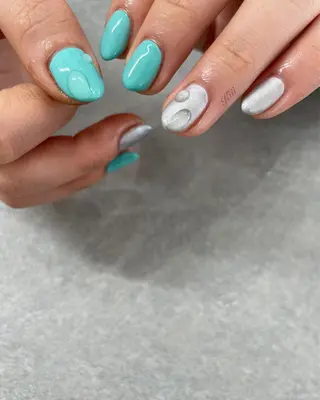 ネイル kiii.__ ✴︎*のネイルデザイン