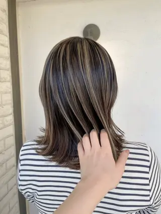 ミディアム カラー 坂本 かのんのヘアスタイル