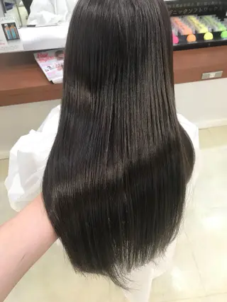 ロング 💫カットはなんでも 得意です✂️のヘアスタイル