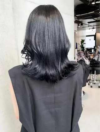 ロング カラー 透明感/オリーブ/ グレージュ/YUKAのヘアスタイル