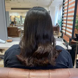 セミロング カラー 山﨑 千尋のヘアスタイル