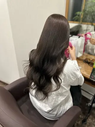 ロング カラー TOMOMI /フロレゾンのヘアスタイル