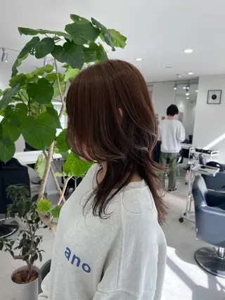 セミロング 🖤:抜け感×大人 透明感カラー/Aoiのヘアスタイル