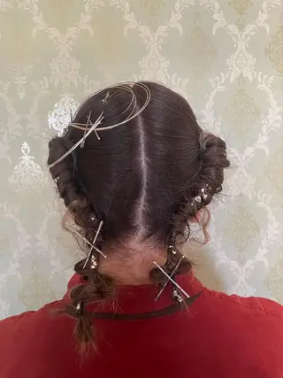 ロング ヘアアレンジ EARTH中島 秋桜久のヘアスタイル