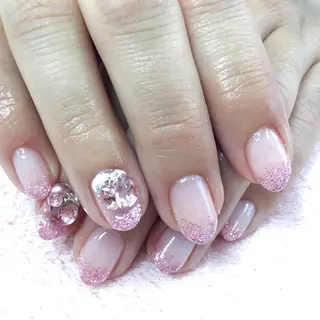 ネイル e.nail所属・和賀井 恵理のネイルデザイン
