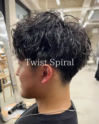 パーマ メンズ 【メンズパーマ】 SiLO 三宅のヘアスタイル