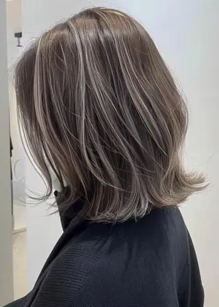 ショート カラー 40代以上限定 縮毛矯正モデル募集中のヘアスタイル