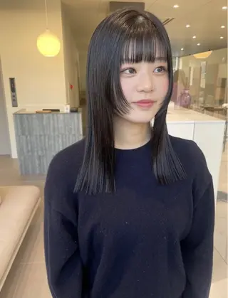 ロング 高発色ブリーチ/ ハイレイヤー🪽aiのヘアスタイル